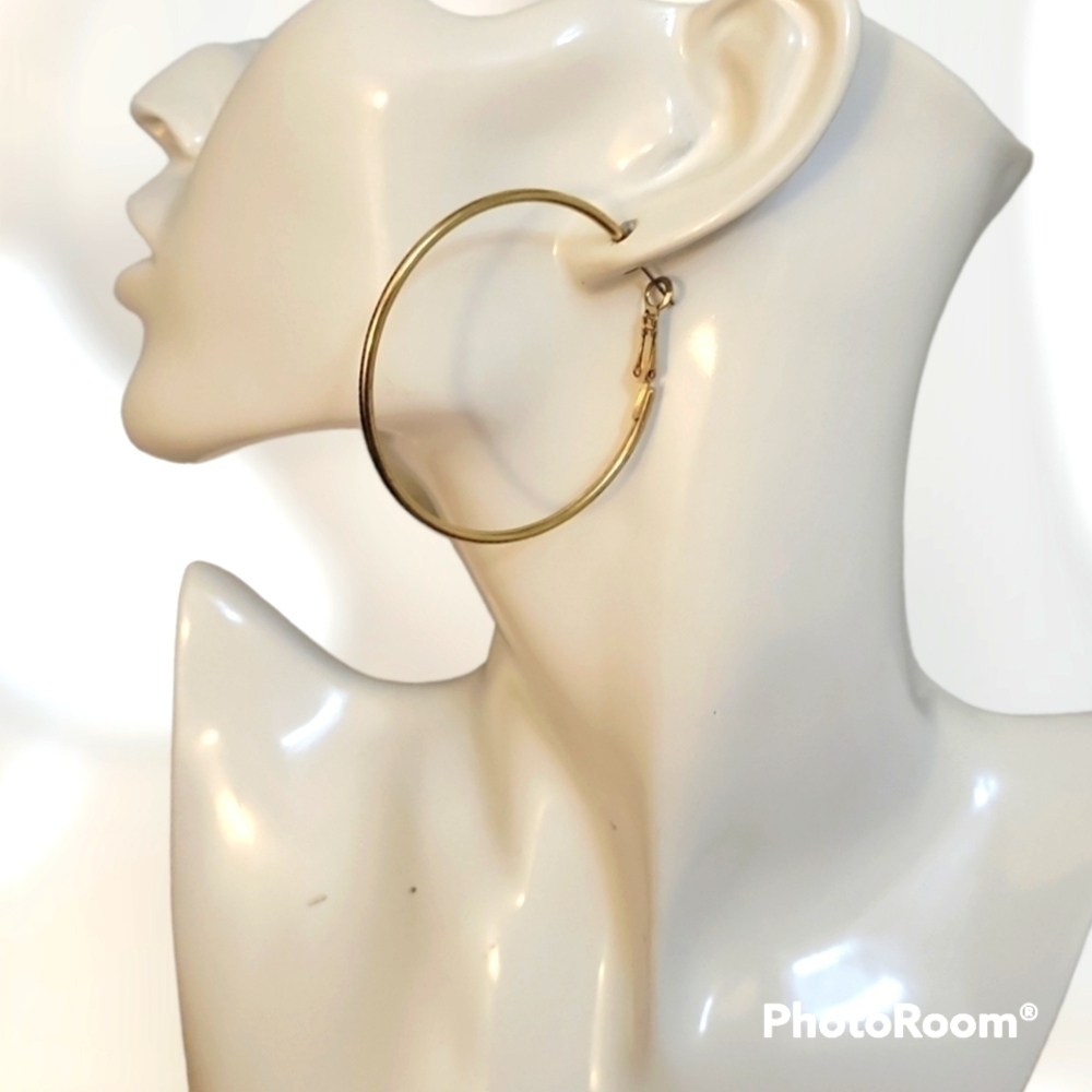 3/$30 VTG Goldtone Large Hoop Huggie Earrings